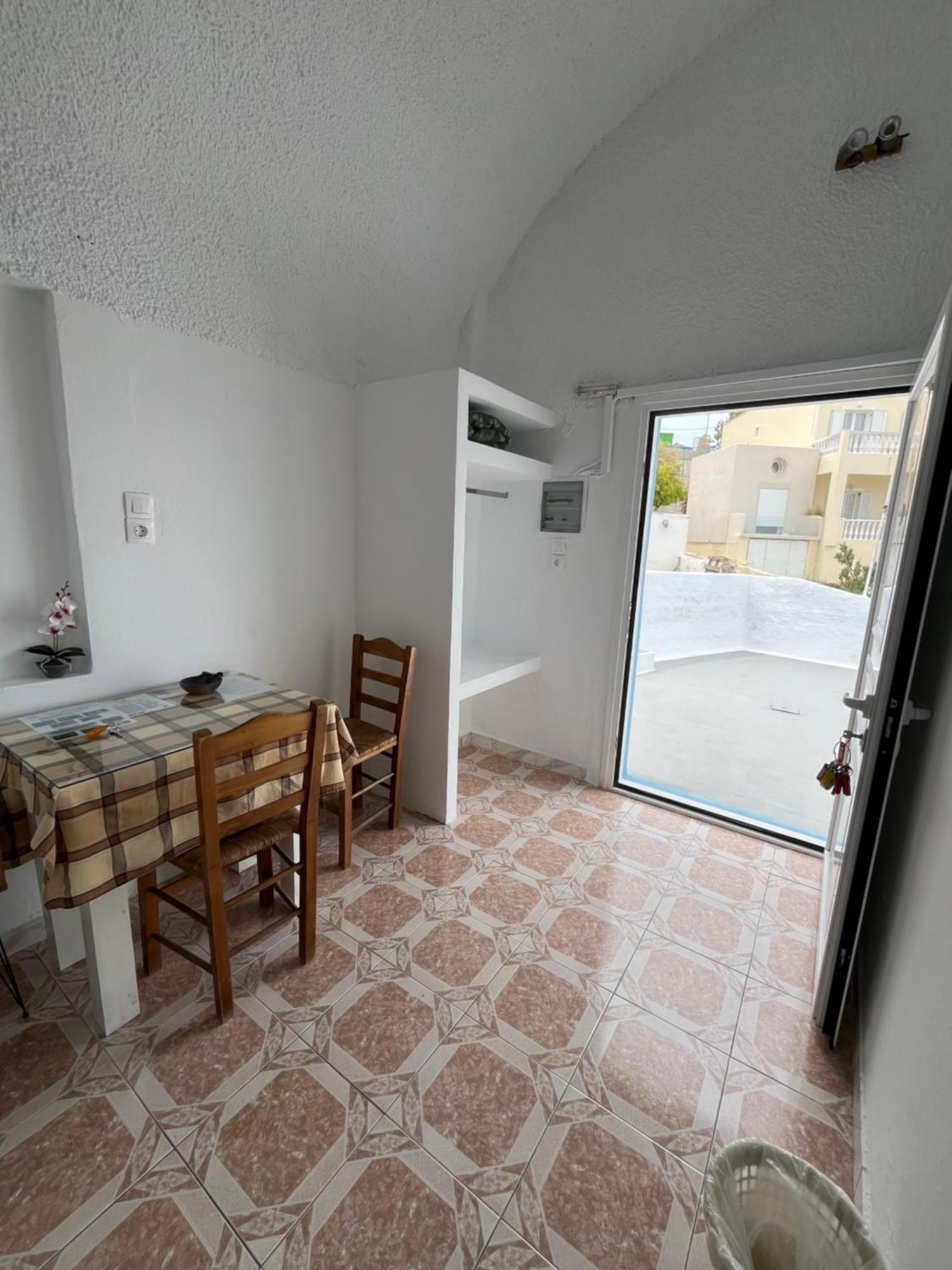 Stella Nomikou Apartments Firostefani Buitenkant foto