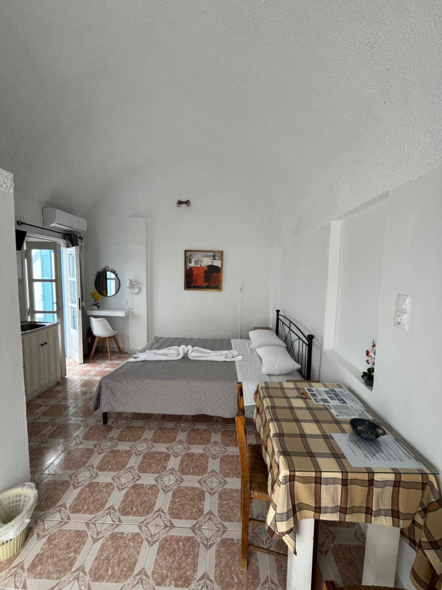 Stella Nomikou Apartments Firostefani Buitenkant foto